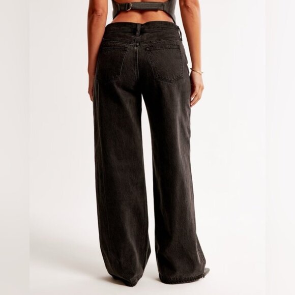 NWOT Abercrombie & Fitch Curve Love Low Rise Ultra Loose Jean Black - Picture 5 of 11